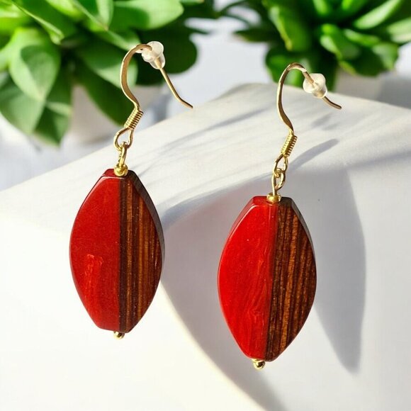 Reimagined Wood Gold Tone Lariat Bracelet and Earring Set - Picture 2 of 7